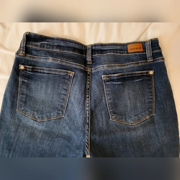 Judy Blue Anya Mid Rise Straight Leg Jean from Stitchfix - Picture 11 of 11